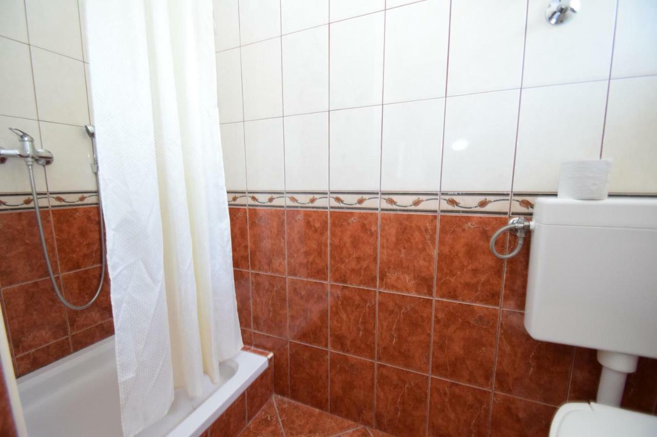 Apartments Nina Stari Grad Kültér fotó