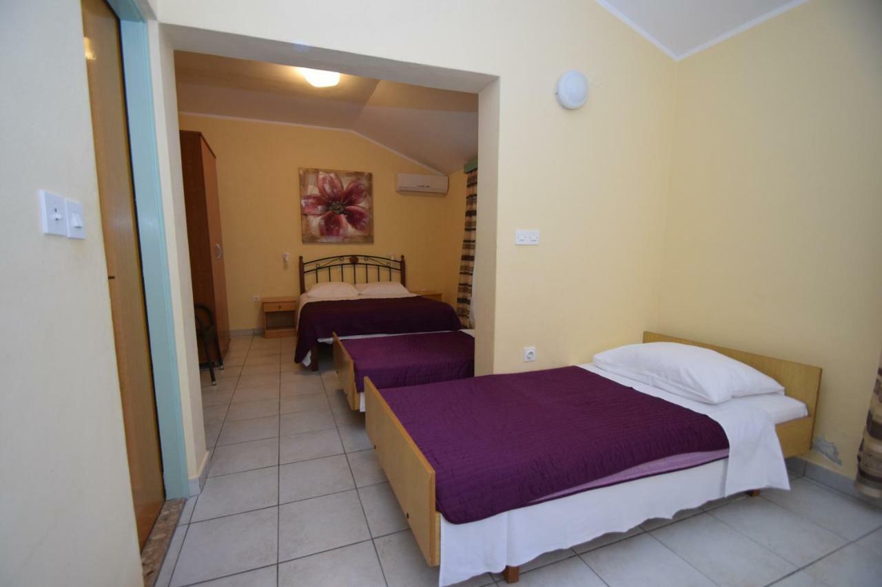 Apartments Nina Stari Grad Kültér fotó